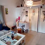 Katerinas Breams Nea Skioni